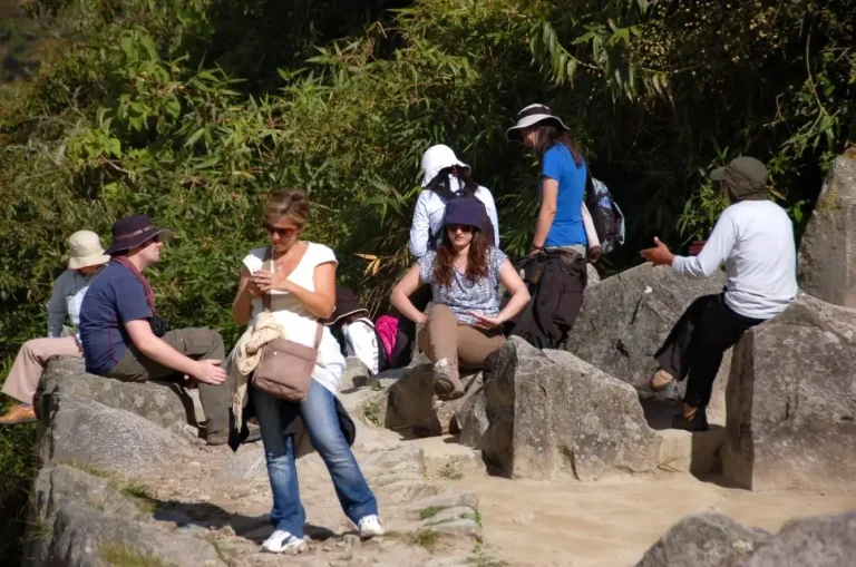 Exploración guiada de Machu Picchu photo 1